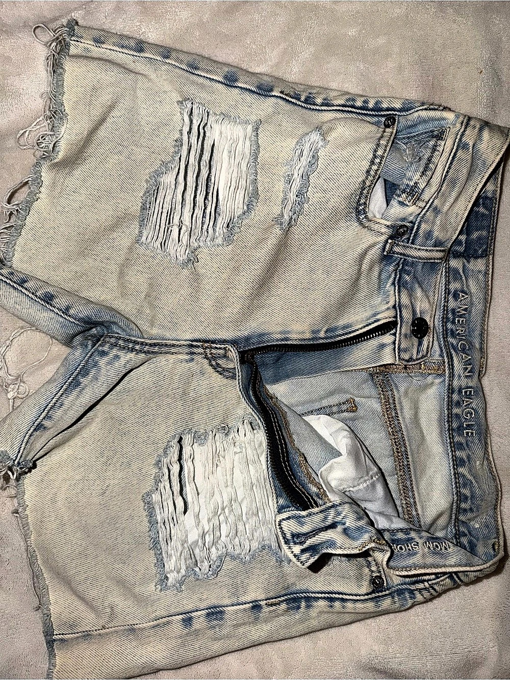 American Eagle AE Stretch Ripped Denim Mom Short Blue